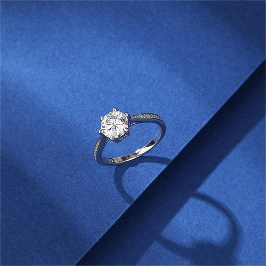 Discovering Moissanite: The Gemstone Revolutionizing Jewelry