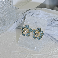 Lilies in Painting - Zircon Resin Earring